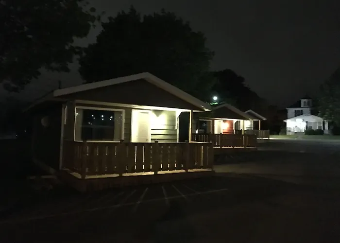 Royalty Maples Motel & Cottages Charlottetown