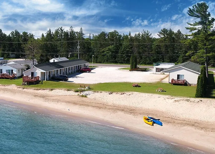 North Winds Motel Mackinaw City
