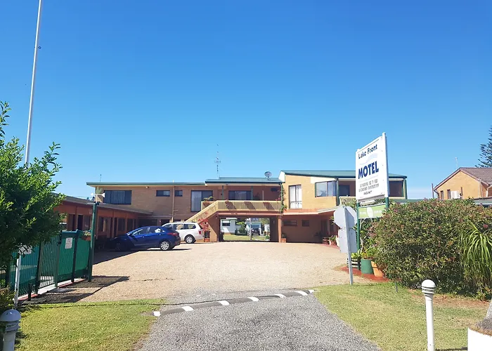 Lake Front Motel Entrance