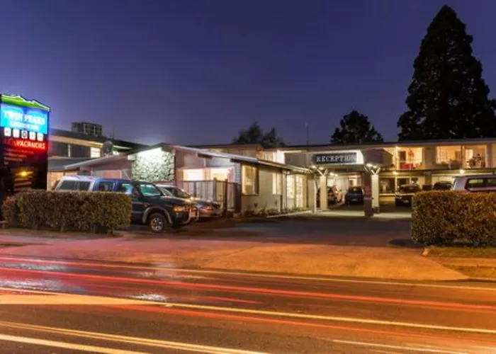 Twin Peaks Lakeside Inn Taupo