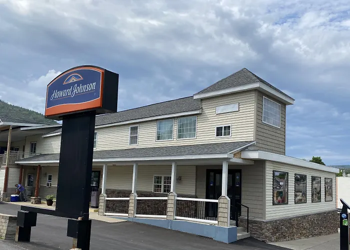 Howard Johnson By Wyndham Lake George