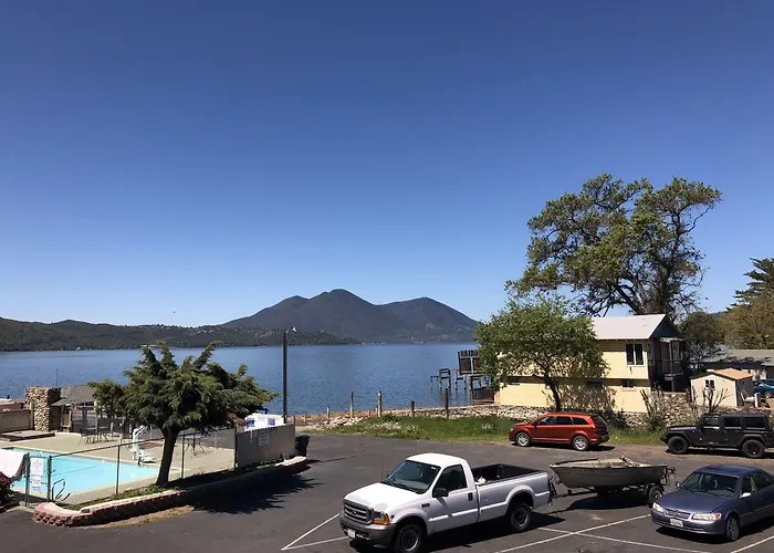 Lamplighter Motel Clearlake