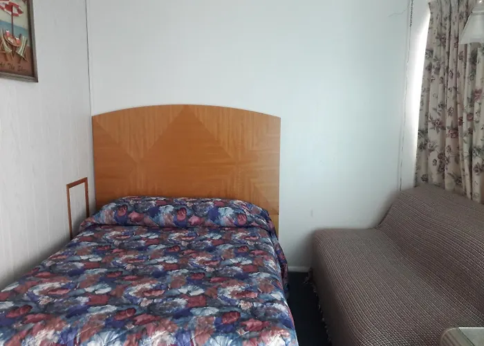 Suitcase Motel & Travel North Wildwood