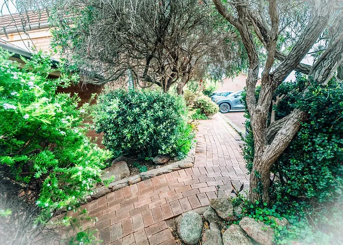 Augusta'S Georgiana Molloy Motel