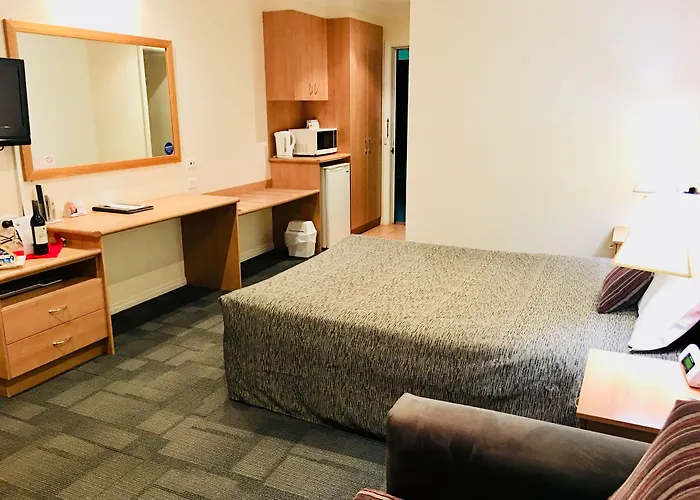 Bushman'S Motor Inn Parkes