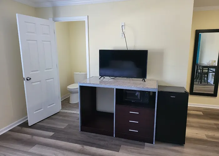 Budget Inn & Suites Wall