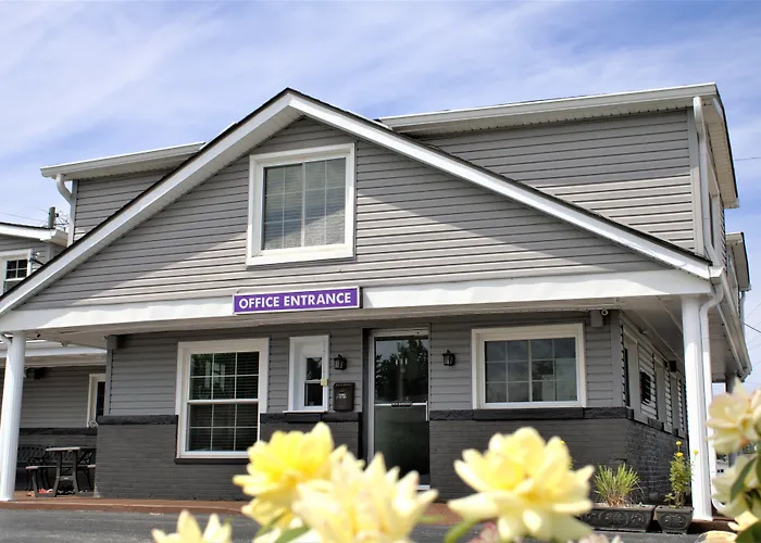 Havenpointe Inn & Suites Scottsburg