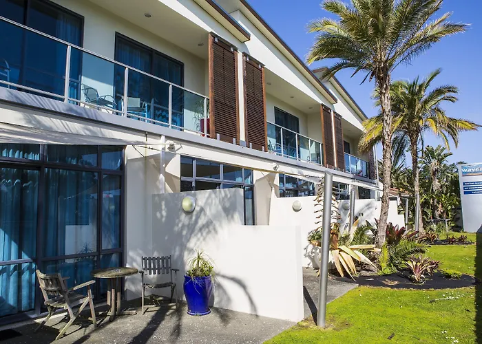 Waves Motel Orewa