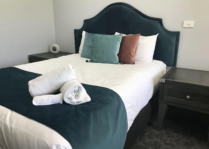 Town & Country Motor Inn Forbes