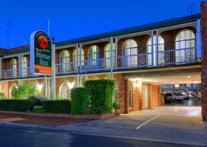 Hamilton Henry Parkes Motor Inn