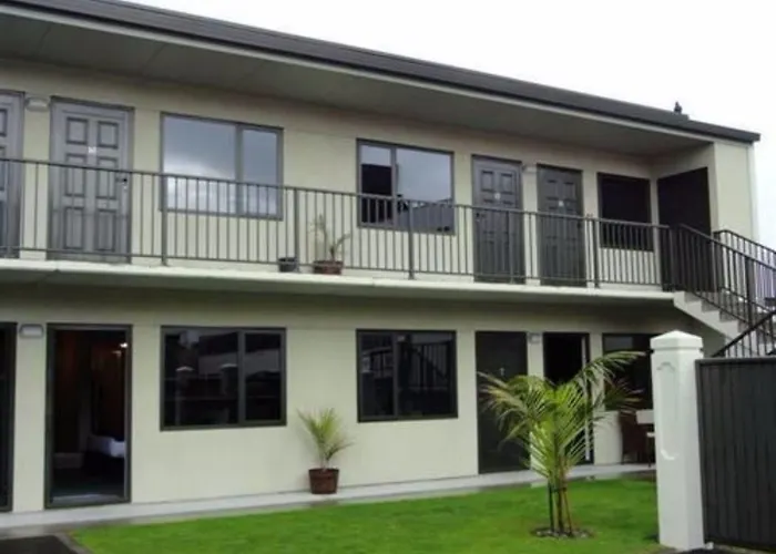 Abode On Courtenay Motor Inn New Plymouth