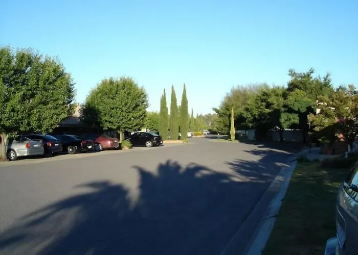 Paradise Lakes Motel Shepparton
