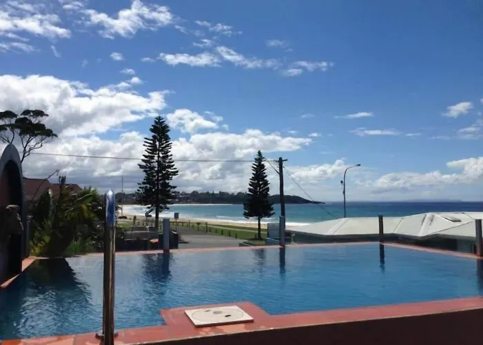 Beach House Mollymook