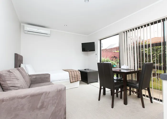 Parkview Motor Inn Pukekohe