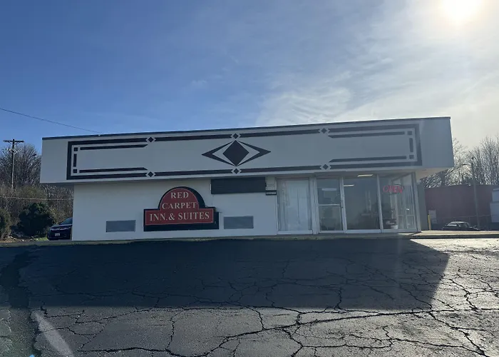 Red Carpet Inn & Suites - Danville