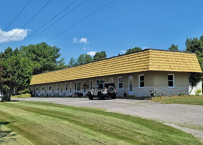 Maciver'S Motel And Camp Blind River