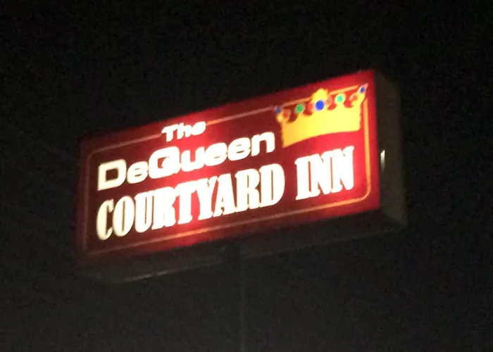 Dequeen Courtyard Inn De Queen