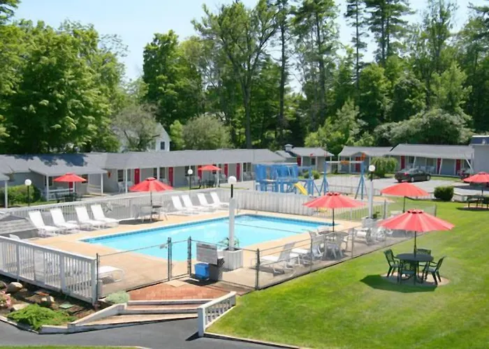 Barberry Court Motel &Cabins Lake George