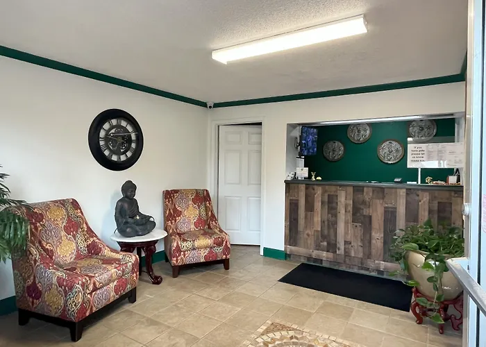 Pinetree Inn Parsons