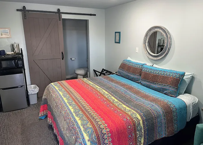 The Monarch Motel Cheboygan