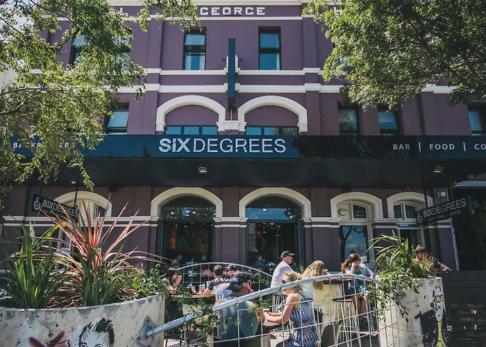 Six Degrees Motel Albany