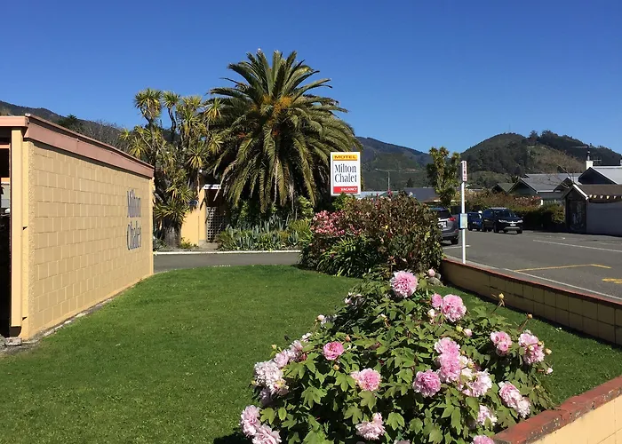Milton Chalet Motel Nelson