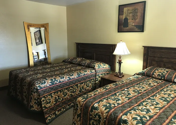 Hacienda Motel Escondido