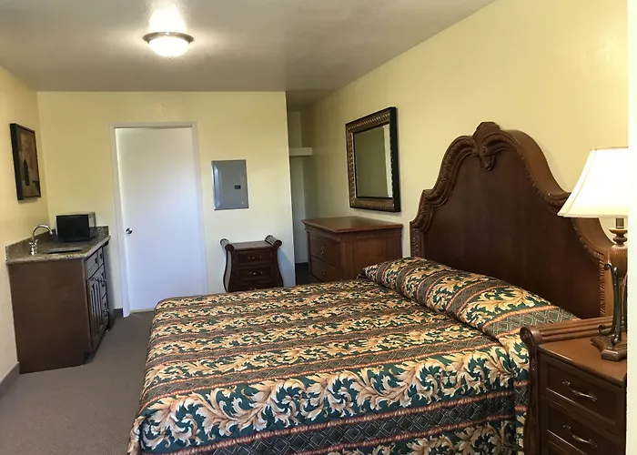 Hacienda Motel Escondido