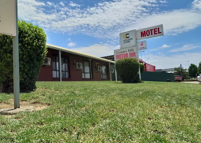 Country Mile Motor Inn Forbes