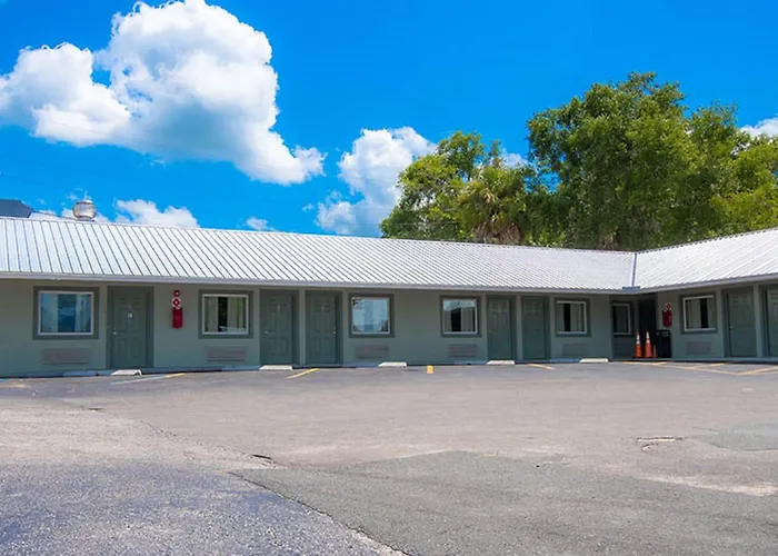 The Gator Den Motel Dunnellon