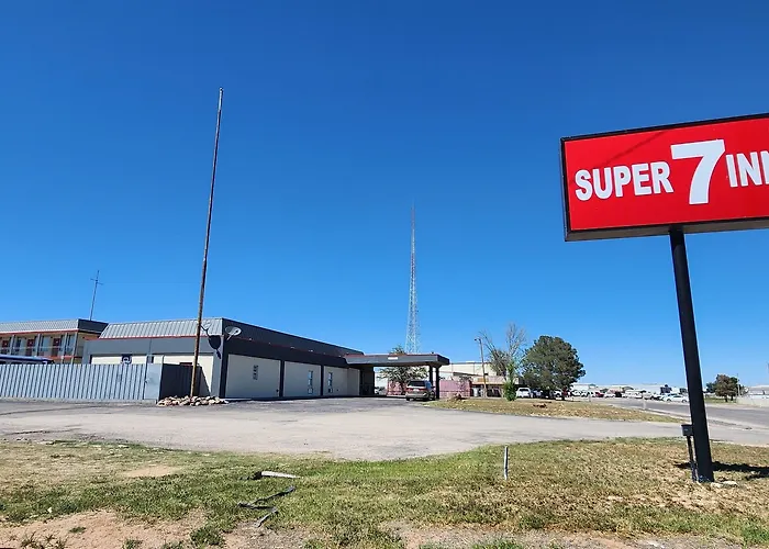 Super 7 Inn Midland