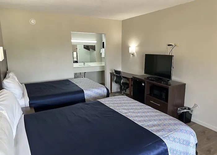 Oakwood Inn Oakdale