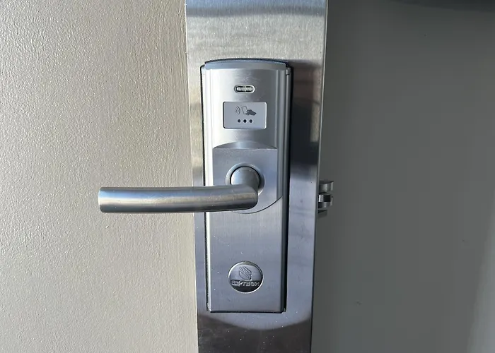 Super 8 By Wyndham Penticton Motel