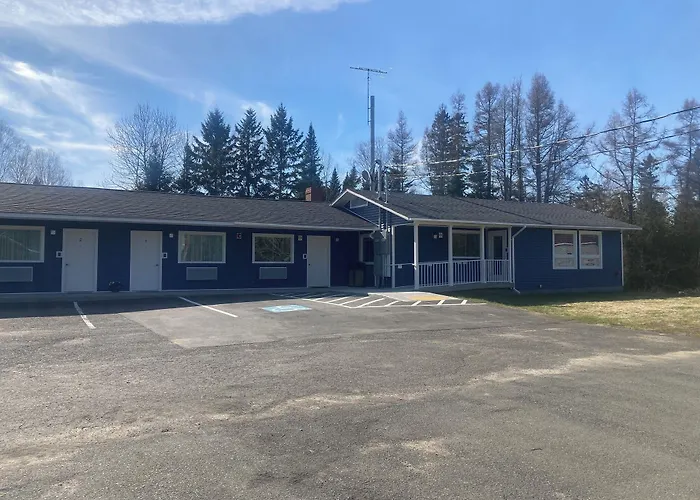 Wolastoq Inn And Suites Houlton