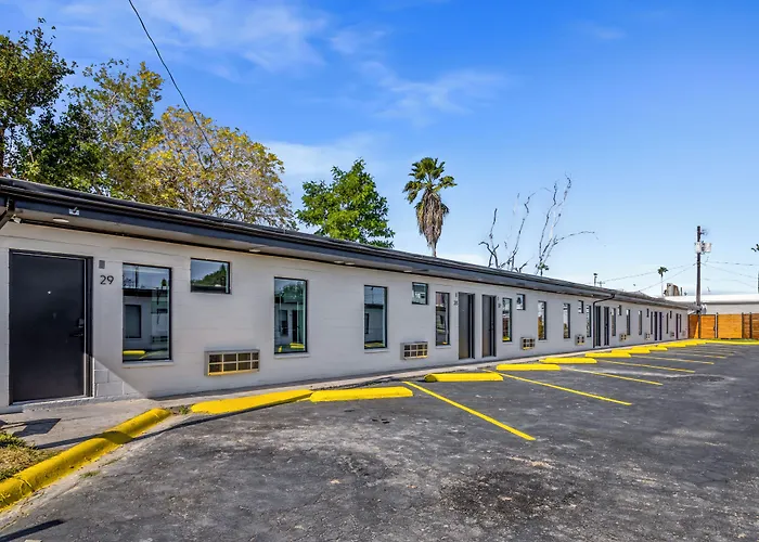 Studios On Fourth McAllen
