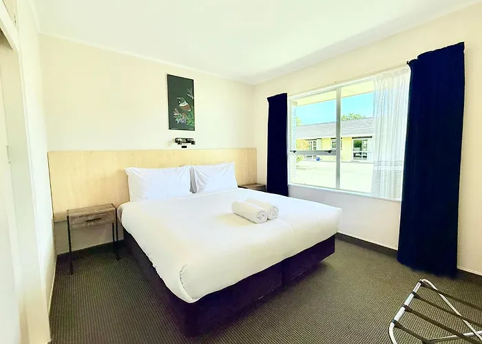 Asure Fountain Resort Motel Nelson