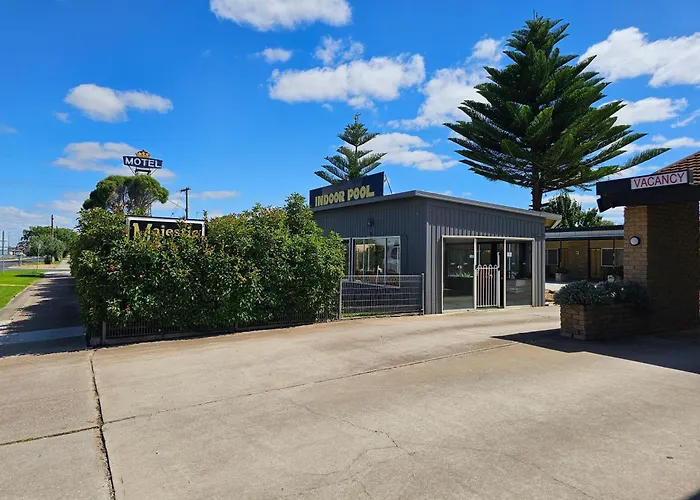 Majestic Motel Horsham