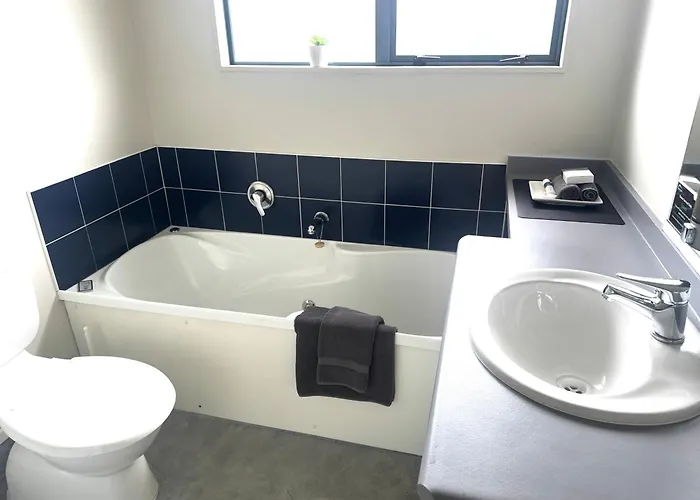 Bassingers Motor Lodge Levin