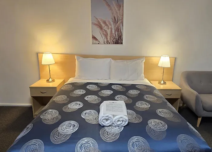 Tropicana Motor Inn Cowes