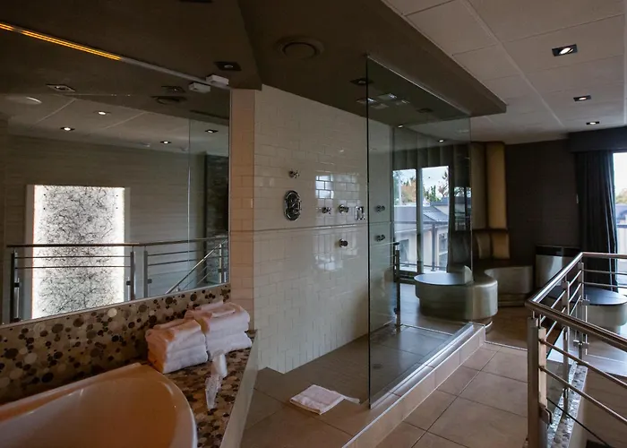 Hotel Le Chablis Cadillac Montreal