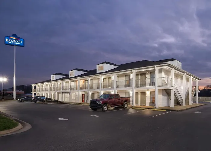 Baymont By Wyndham Tuscaloosa Motel