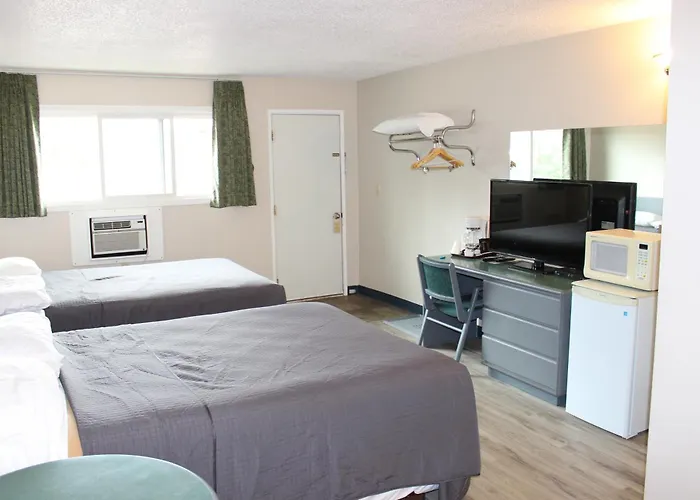 Plains Motor Inn Stettler