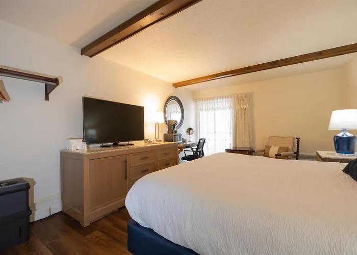 Fireside Inn And Suites Bangor