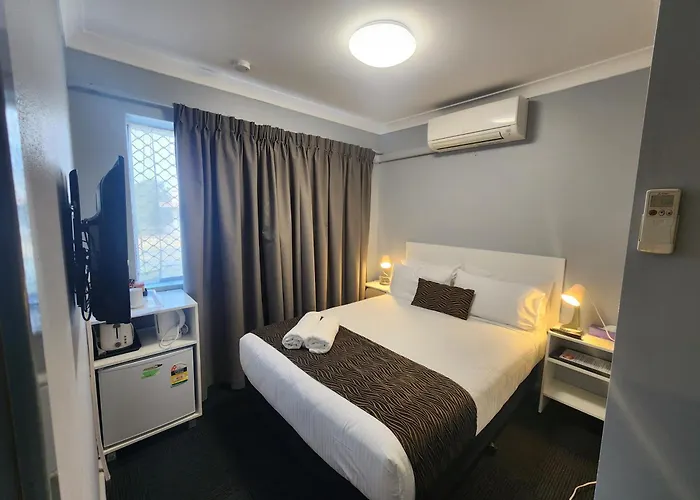 Crest Motor Inn Queanbeyan