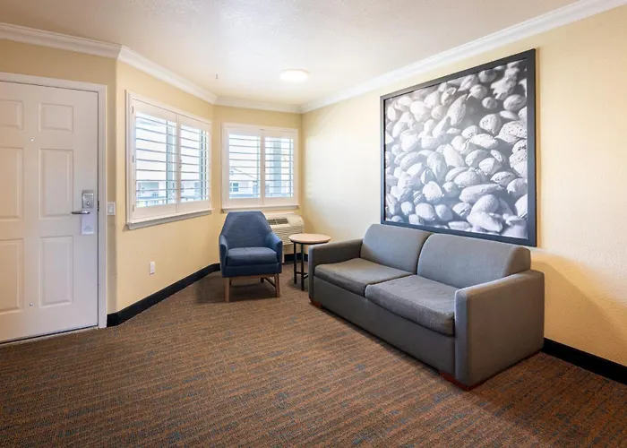 Cayucos Beach Inn