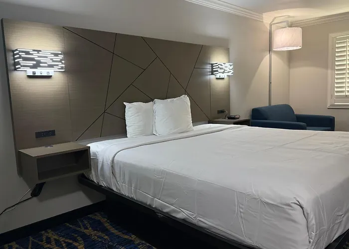 Travelodge By Wyndham Odessa