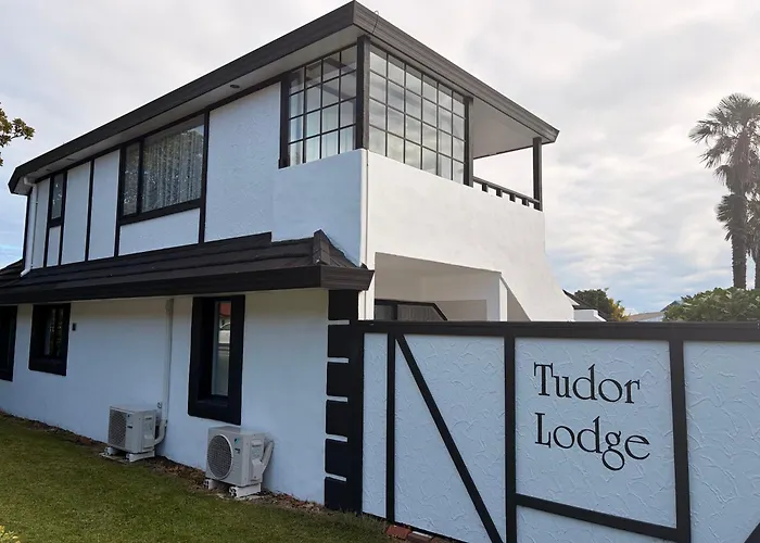Tudor Lodge Motel Nelson