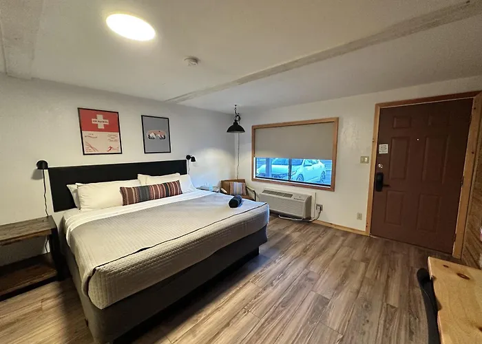 Wolf Creek Lodge, BW Signature Collection South Fork