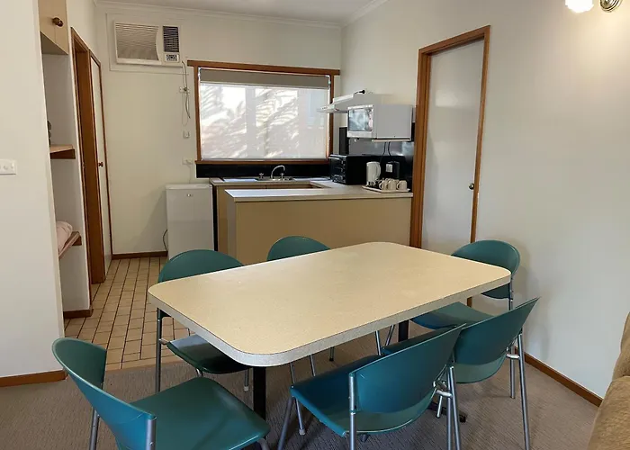 Ambassador Motor Inn Ballarat