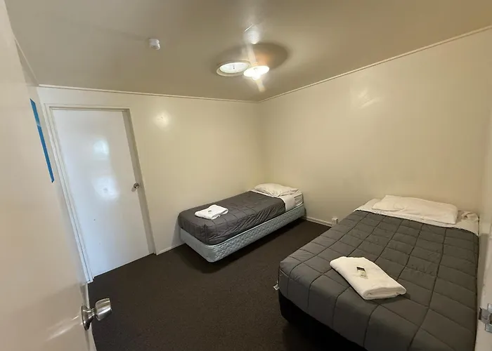 Camellia Court Family Motel Taupo
